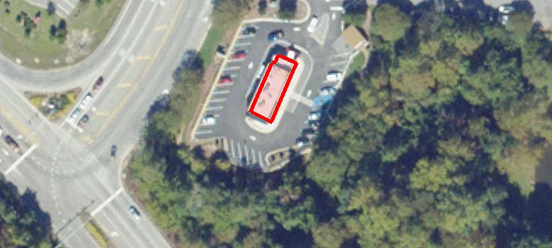 823 Rochambeau Dr
