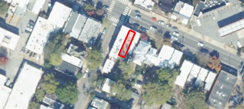 2227 Main St