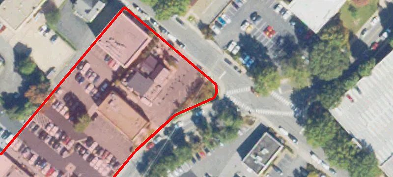 105 Maple Ave