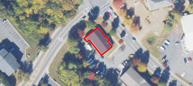 325 Greenbrier Dr, Unit 100