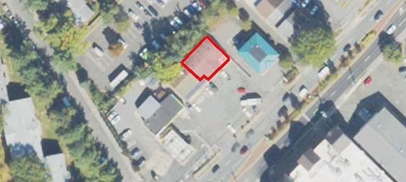 541 Maple W Ave