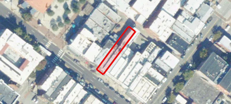 1712 Main St