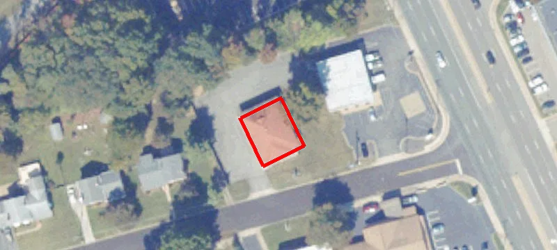 6808 Stoneman Rd