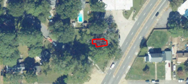 3900 Greenway N Ct