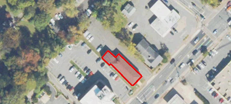 386 Maple E Ave