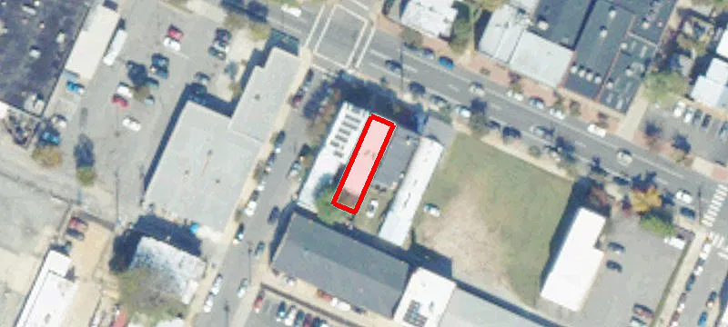 1827 Main St
