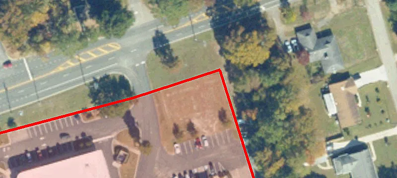 200 Lakeside Dr