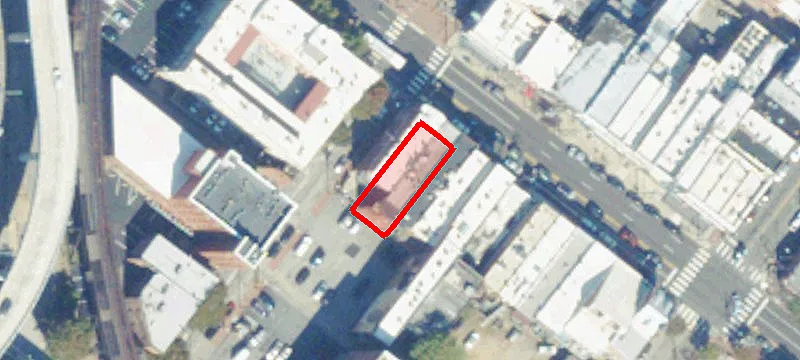 1703 Main St