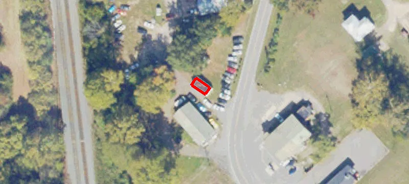 15589 Colonial Rd