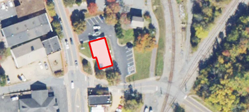 202 Main St