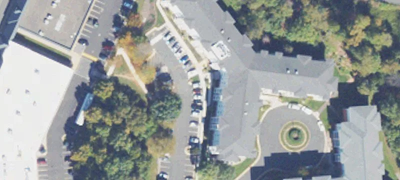 14401 Woodmere Ct