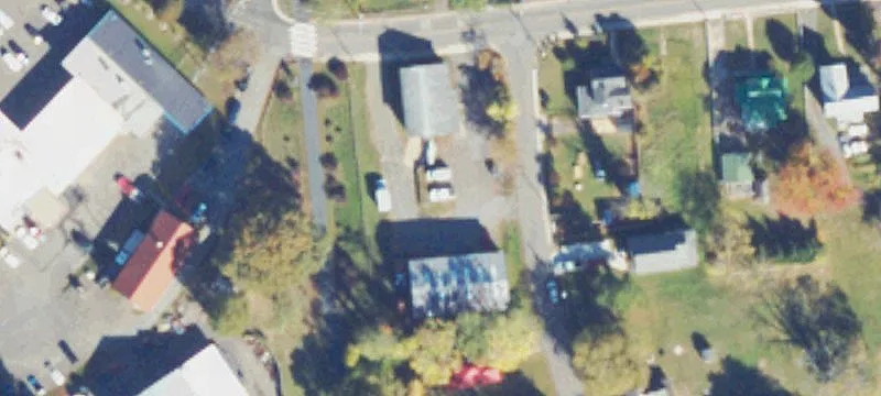 334 Curtis St