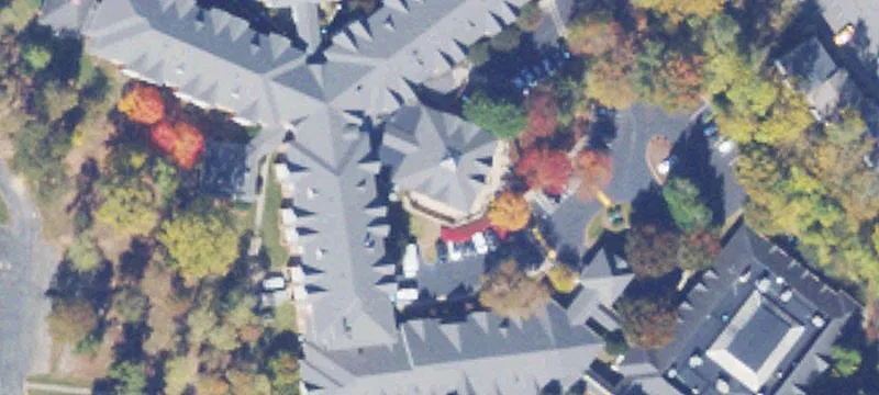 751 Hillsdale Dr