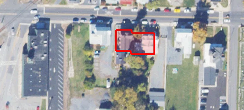 132 Main St