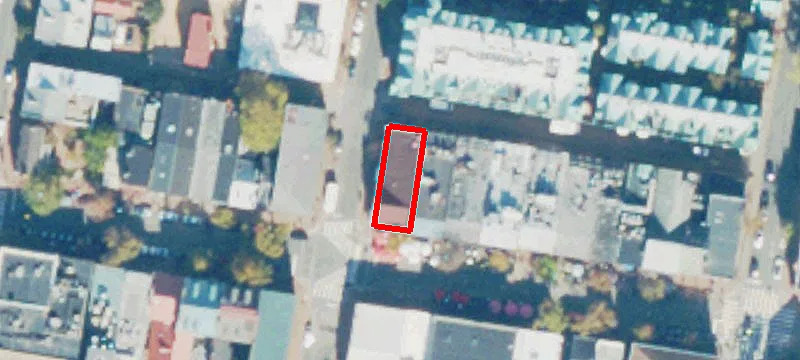121 King St