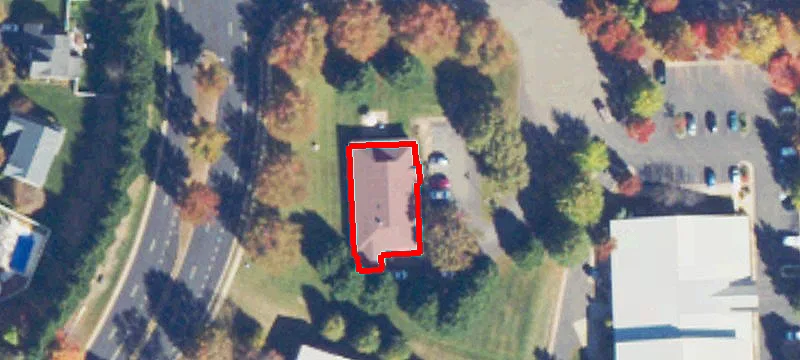 400 Belle Air Ln