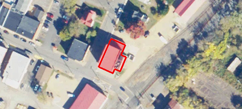 301 Main St