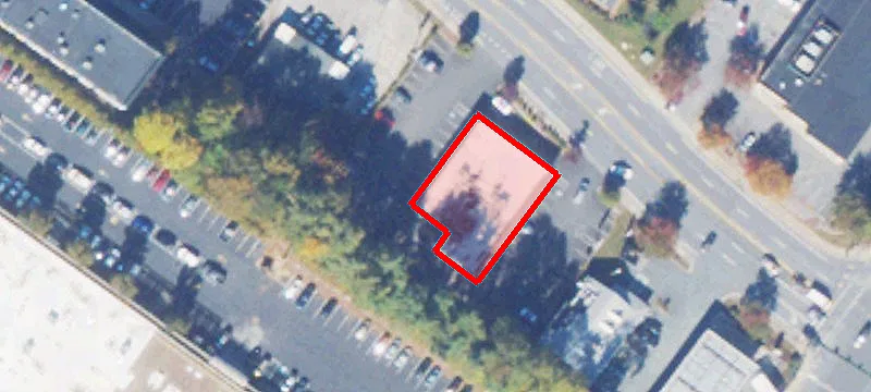 395 Greenbrier Dr