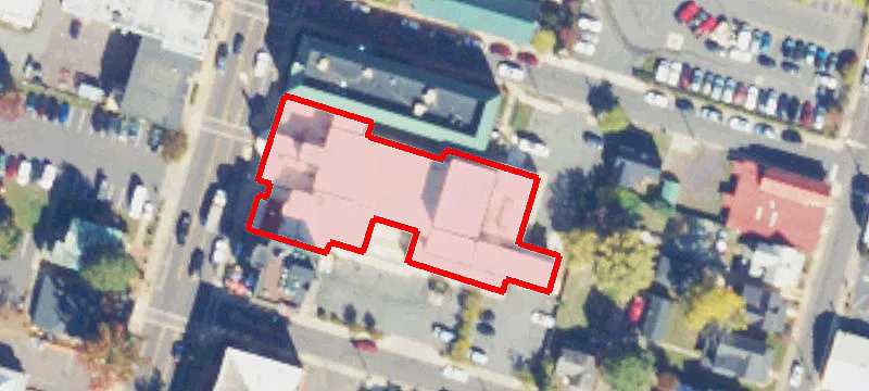 305 Main St