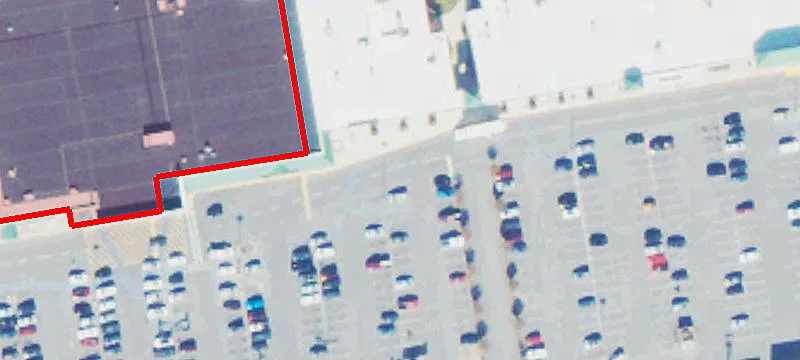 1435 Main St