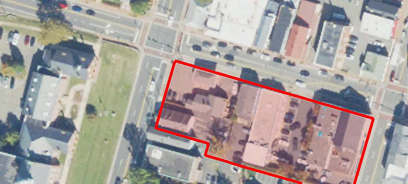 10423 Main St