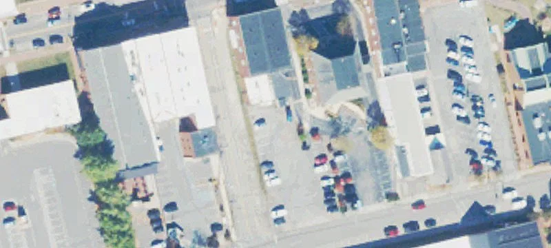 10 Broad St