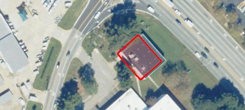 669 Woodlake Dr