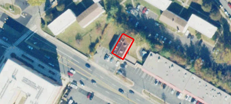2304 Huntington Ave