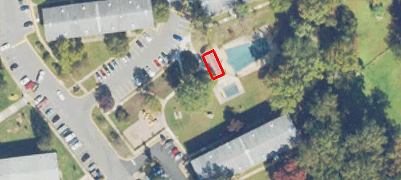 3900 Persimmon Dr
