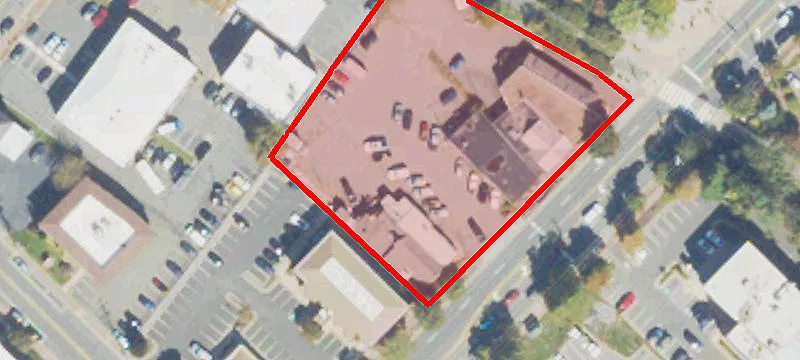 120 Maple E Ave