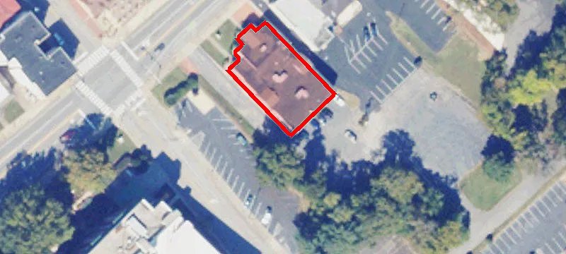 1045 Main St
