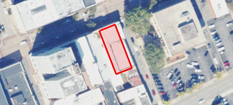 401 Main St