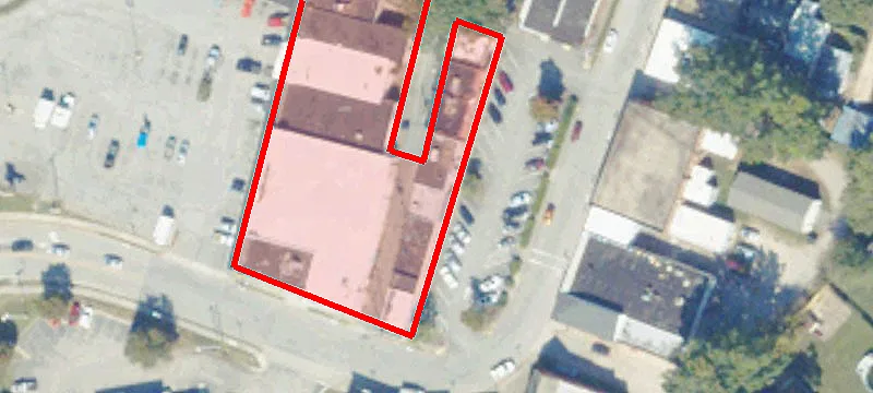 110 Pickwick Ave