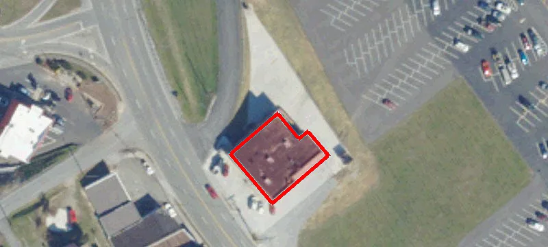 418 Main St