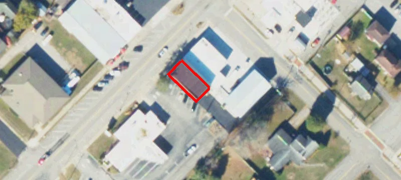 220 Wood E Ave