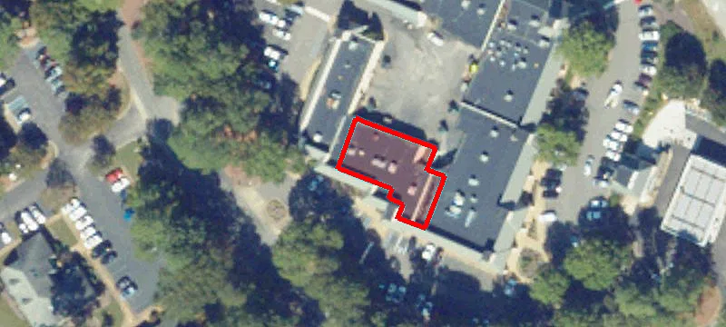 240 Mclaws Cir