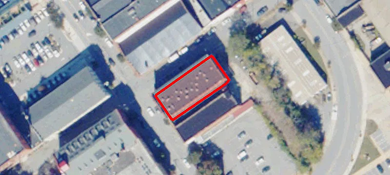 1300 Main St