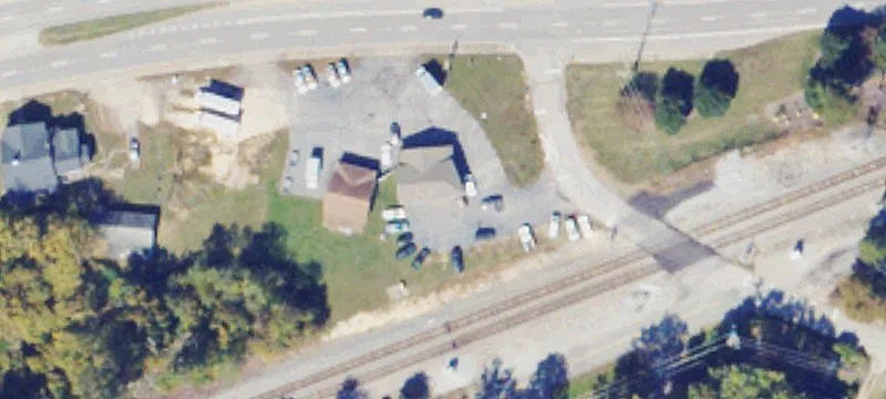 1819 Main St