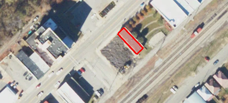 418 Main St
