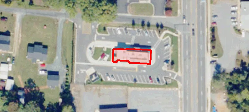 4712 Amherst Hwy