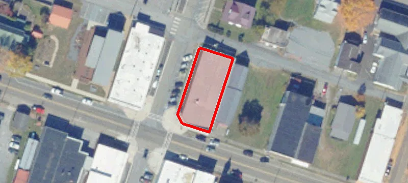 135 Laurel Ave