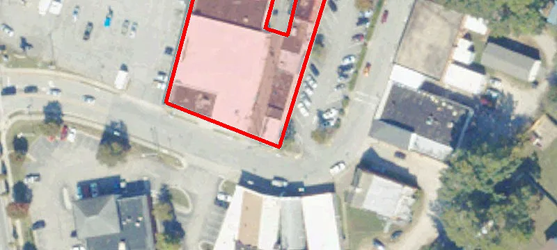 104 Pickwick Ave