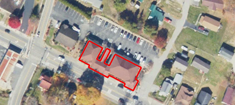 403 Main St