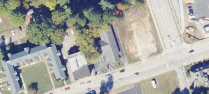 1218 Main St