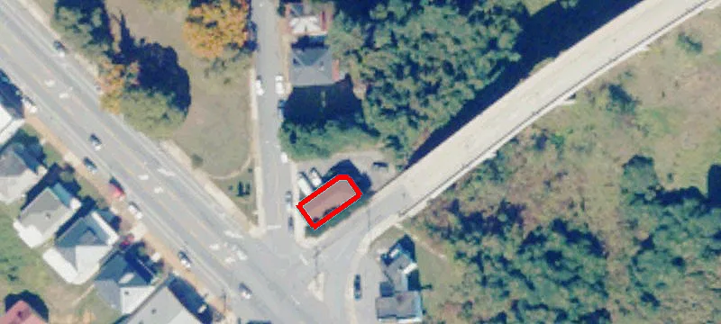 404 Victoria Ave
