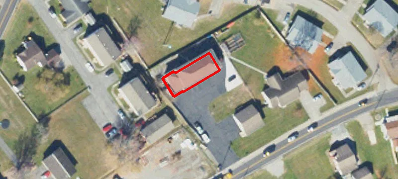 737 Hurricane NE Rd