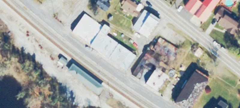 122 Railroad Ave