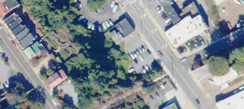1343 Main St