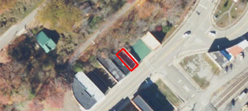 303 Main St