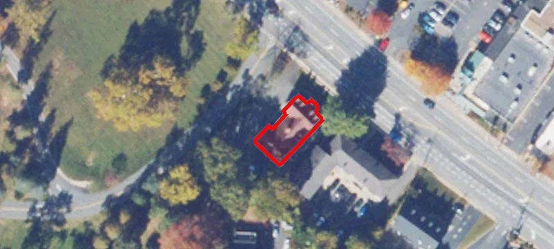 2120 Ivy Rd